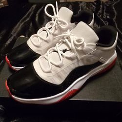 Air Jordan 11 Comfort Lows