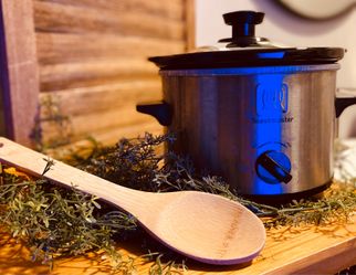 Small cute crockpot