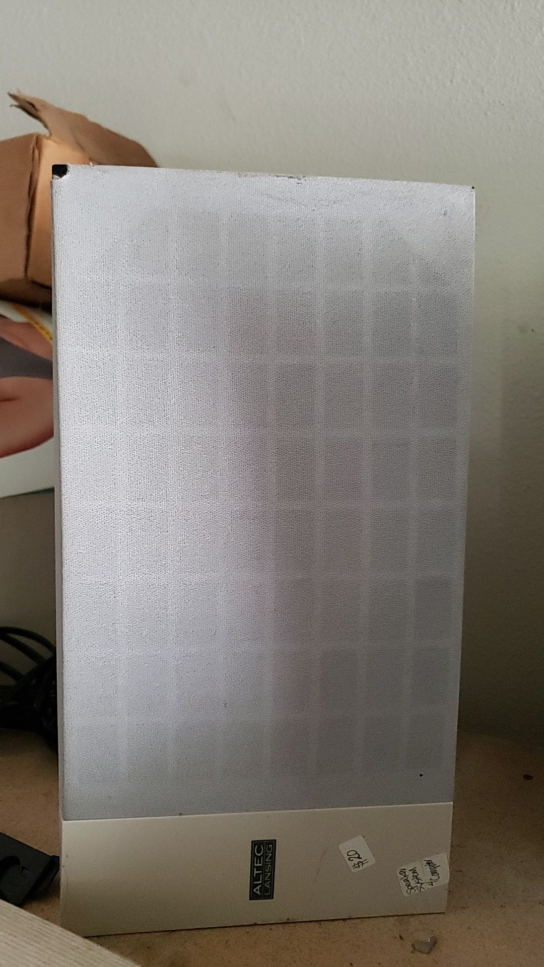 Computer speaker