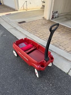 Radio Flyer Family Wagon