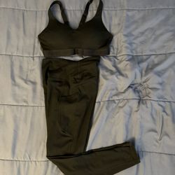 Nike woman’s activewear size M
