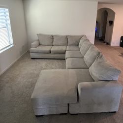 Copley Court 2 Pc Right Arm Chaise Sectional