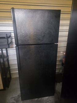 Black Refrigerator Top Freezer