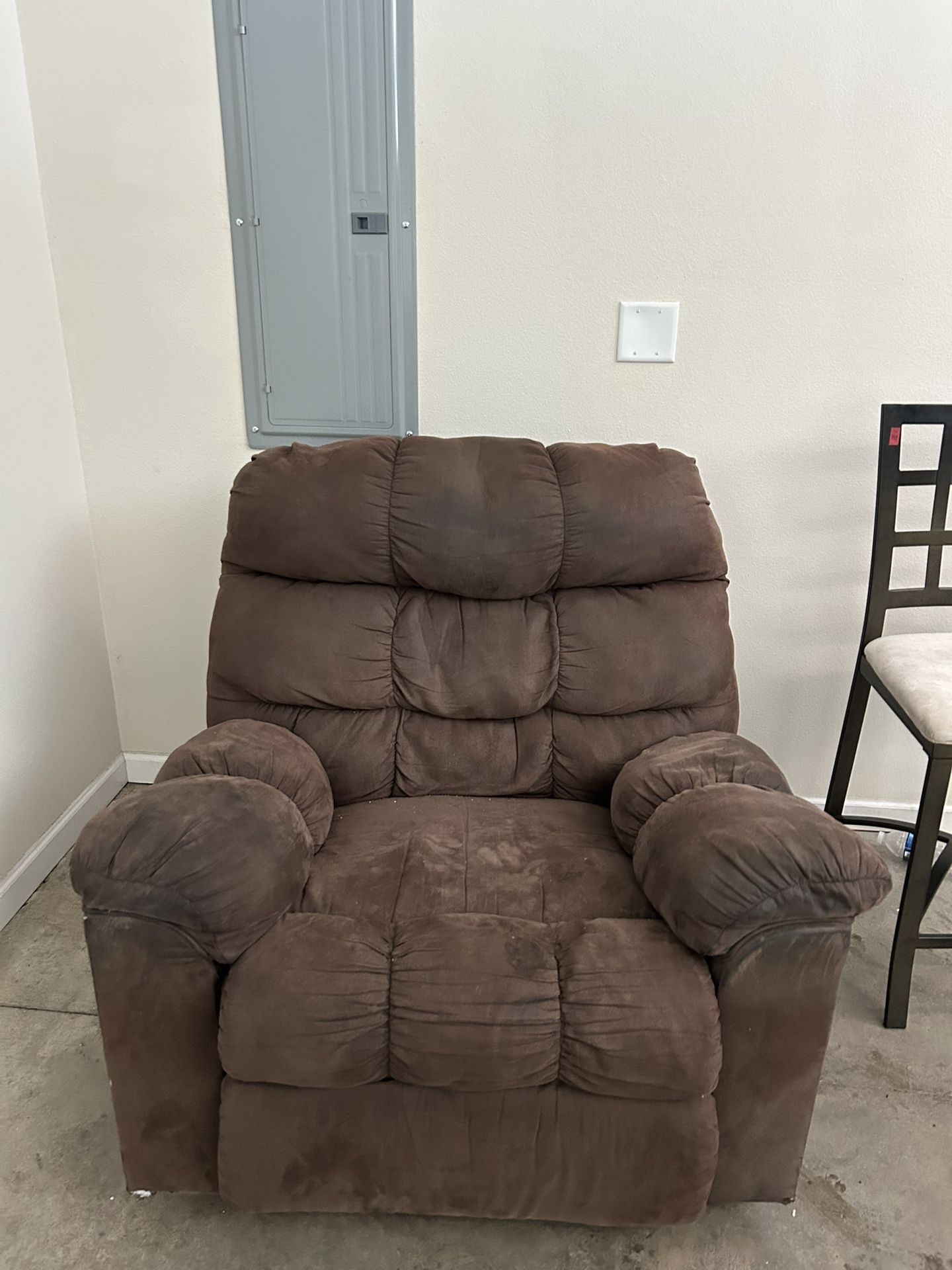 Single Recliner Chair