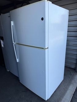 GE REFRIGERADOR TOP FREZER