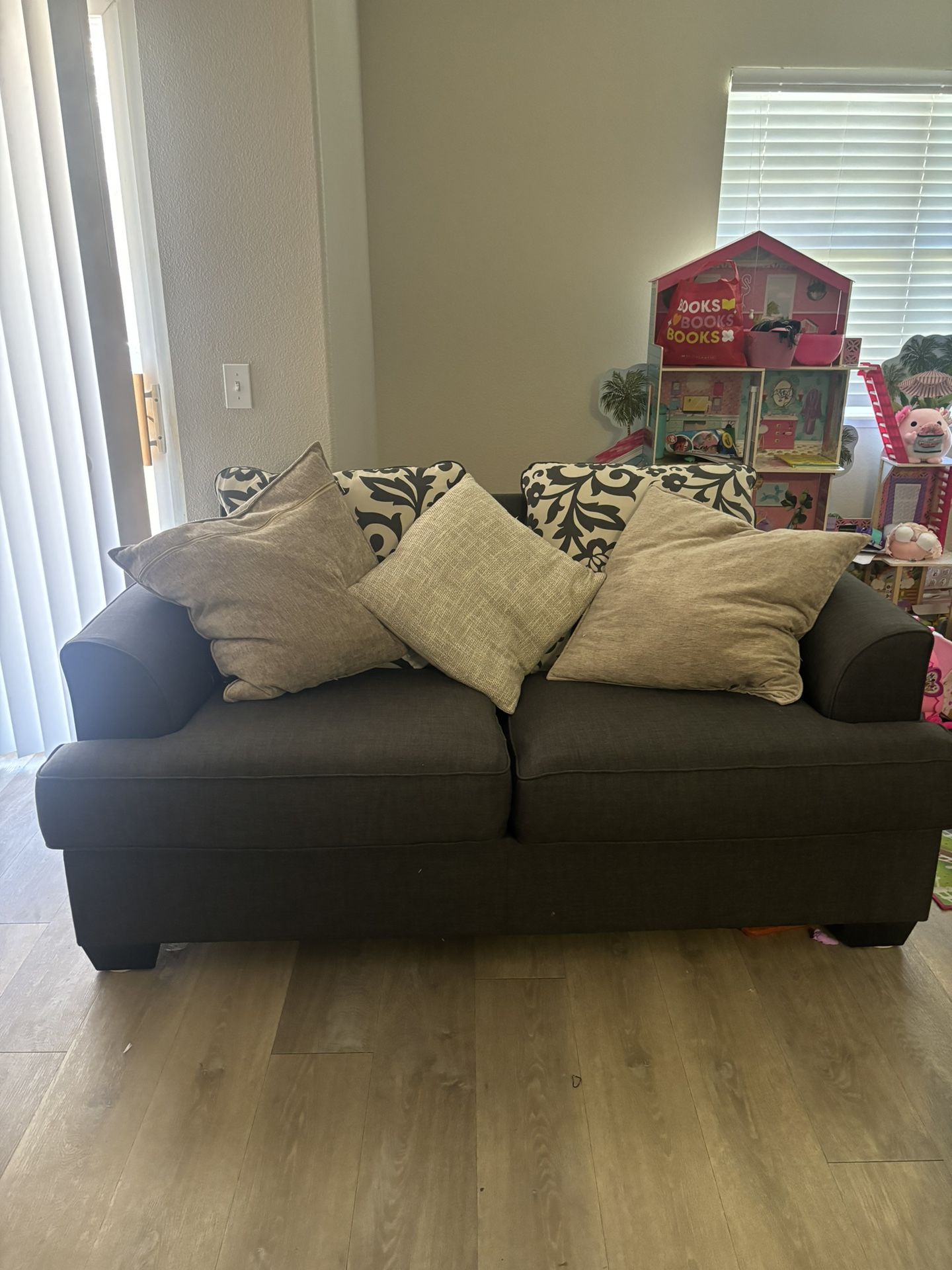 Love Seat Couch 