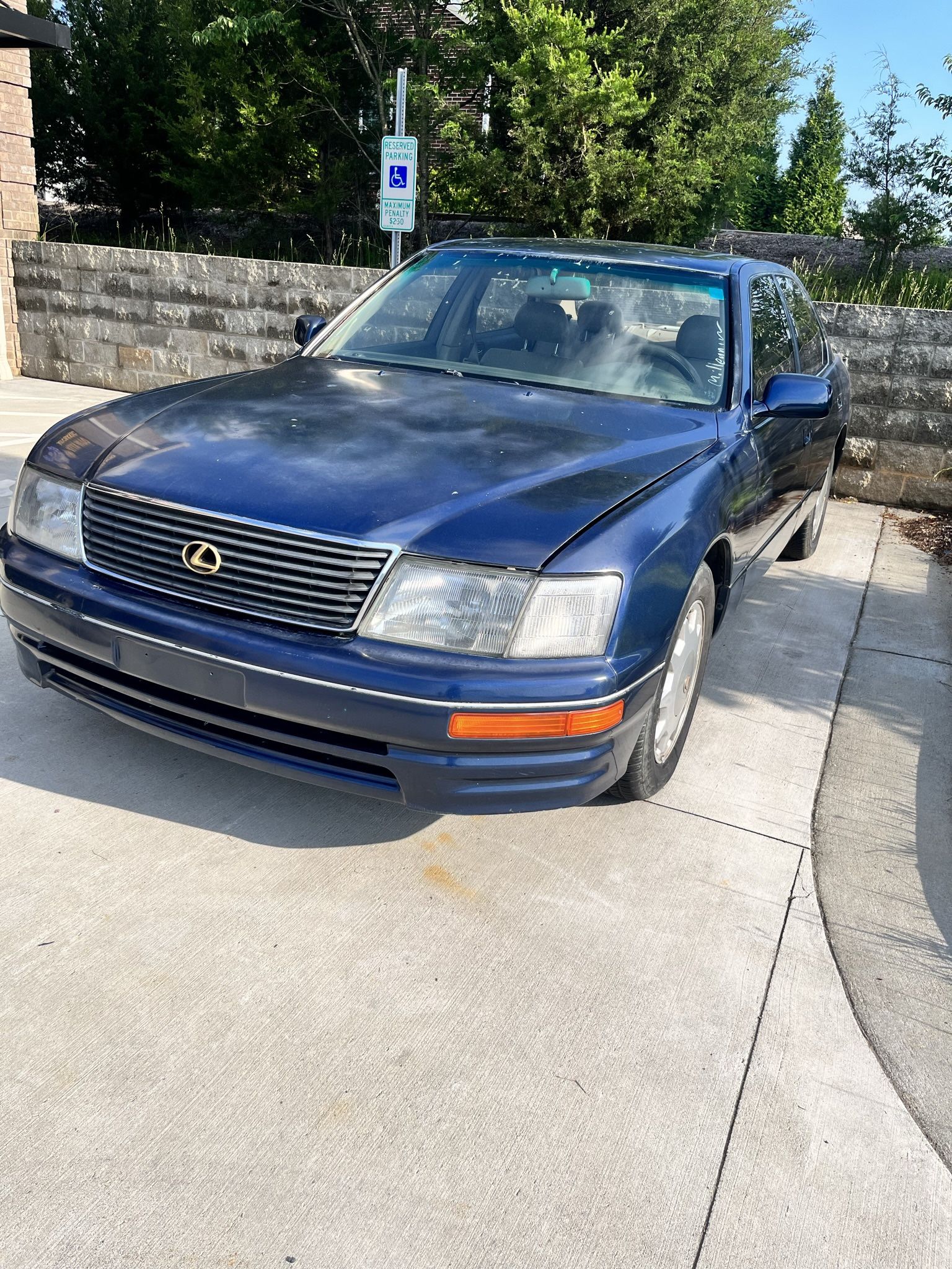 1995 Lexus LS 400