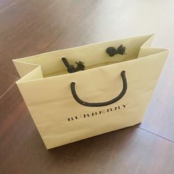 Burberry shopping bag for sale outlet