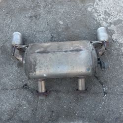 Infiniti G37 Muffler. 