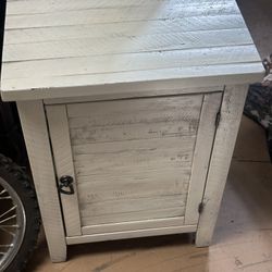 Night Stand / End Table
