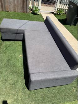 Pullout couch