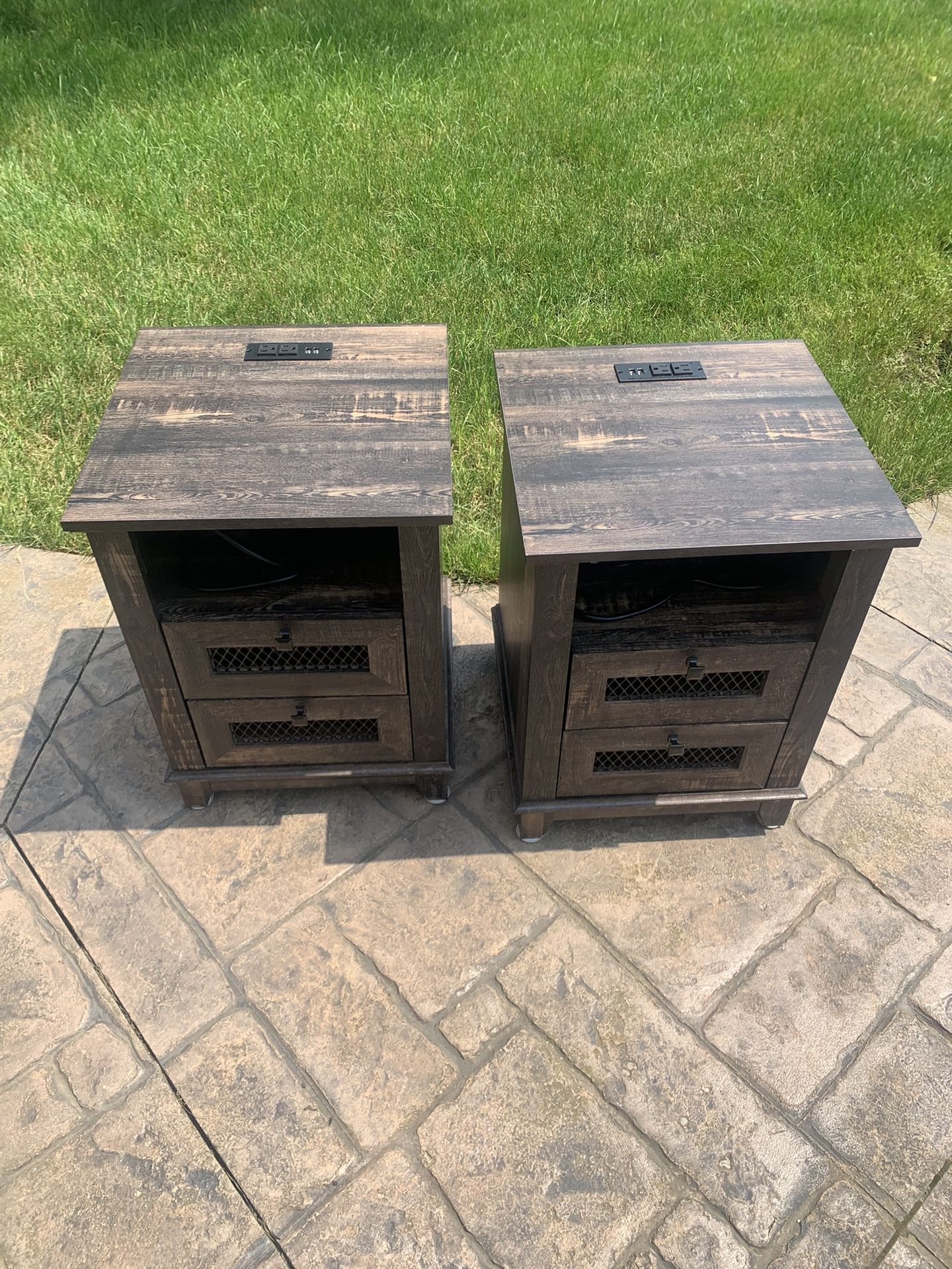 2 Identical Side Tables