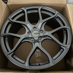 Set Of APR A01 FLOW FORMED WHEELS (20X9.0) (GUNMETAL)