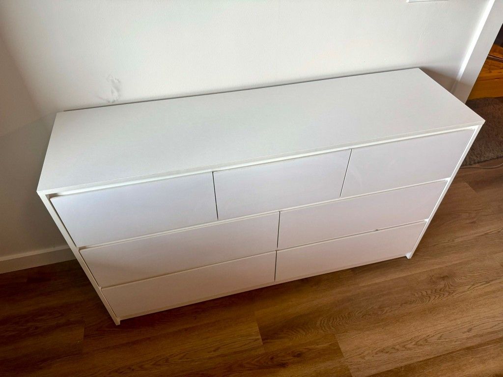 White Dresser