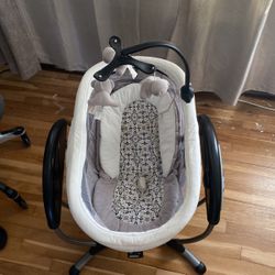Graco Baby Swing