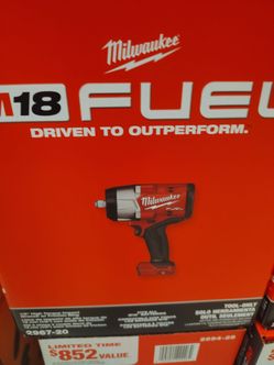Milwaukee M18 FUEL 1/2" Impact Wrench Tool Only