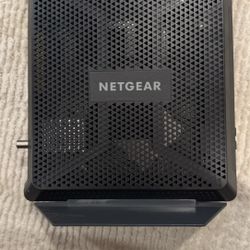 Nighthawk AC 1900 Wifi Cable Modem Router
