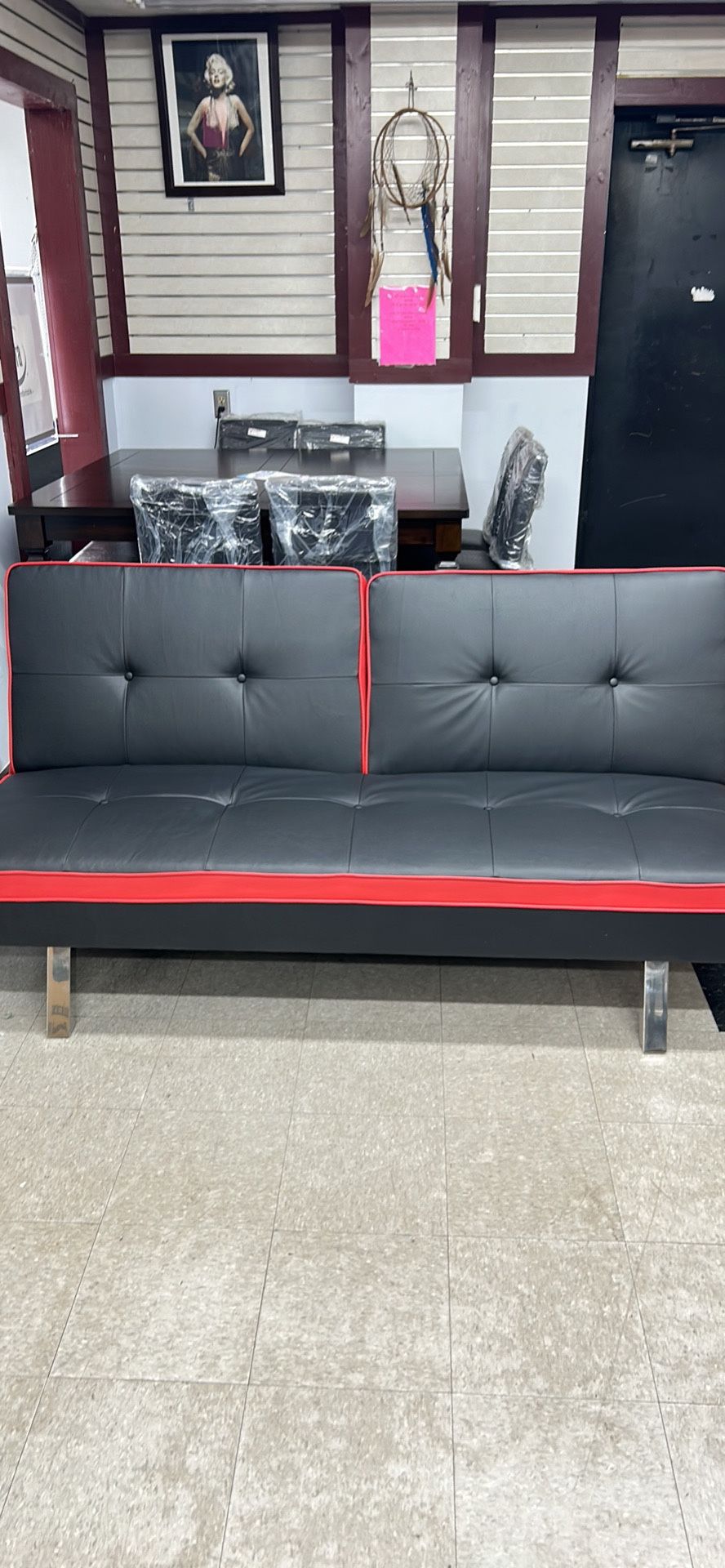 Georgia Bull Dogs Futon with bluetooth speakers