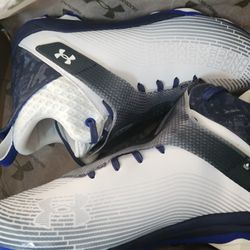Under Armour Football Cleats.... Men's Size 12