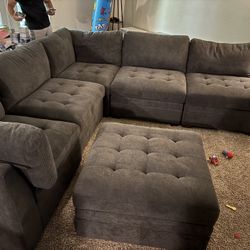 6 Piece Sectional Couch w/ Ottoman