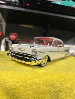 1:18 scale 57 Chevy