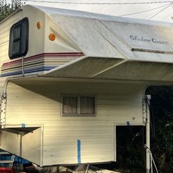 For Parts Only: 1991 ShadowCruiser Truck Camper 