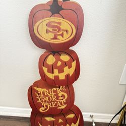 49ers Halloween Wooden Stand Up Pumpkin Decor