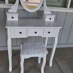 White Vanity Table Set w/ Mirror Stool
