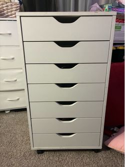 7 unit storage drawers with wheels