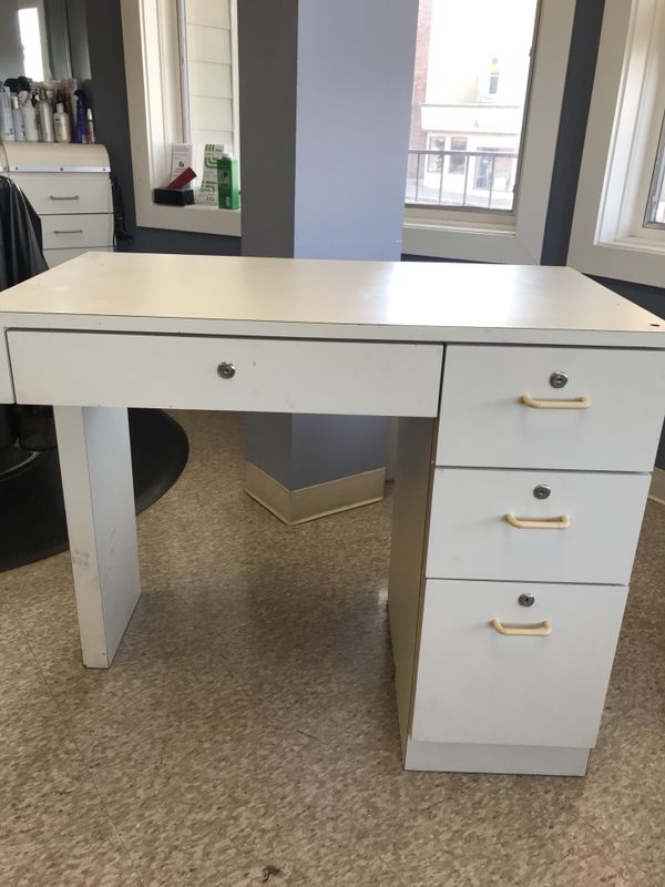 New And Used Desk For Sale In Rochester Ny Offerup