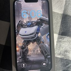 iPhone 13 Mint W/AirPods in Orig Box. Great XMAS GIFT