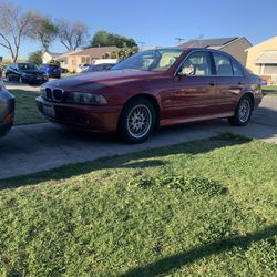 2001 BMW 525i 