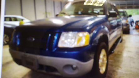 2001 Ford Explorer Sport Trac 4dr Crew Cab SB 2WD