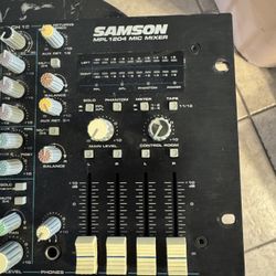 SAMSON MPL1204 MIC 12 WAY RACK MIXER