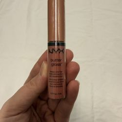 New NYX Butter Gloss - Soft Brown