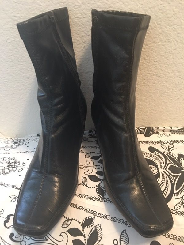 Preowned 💯Aerosoles ankle Boots 🎁