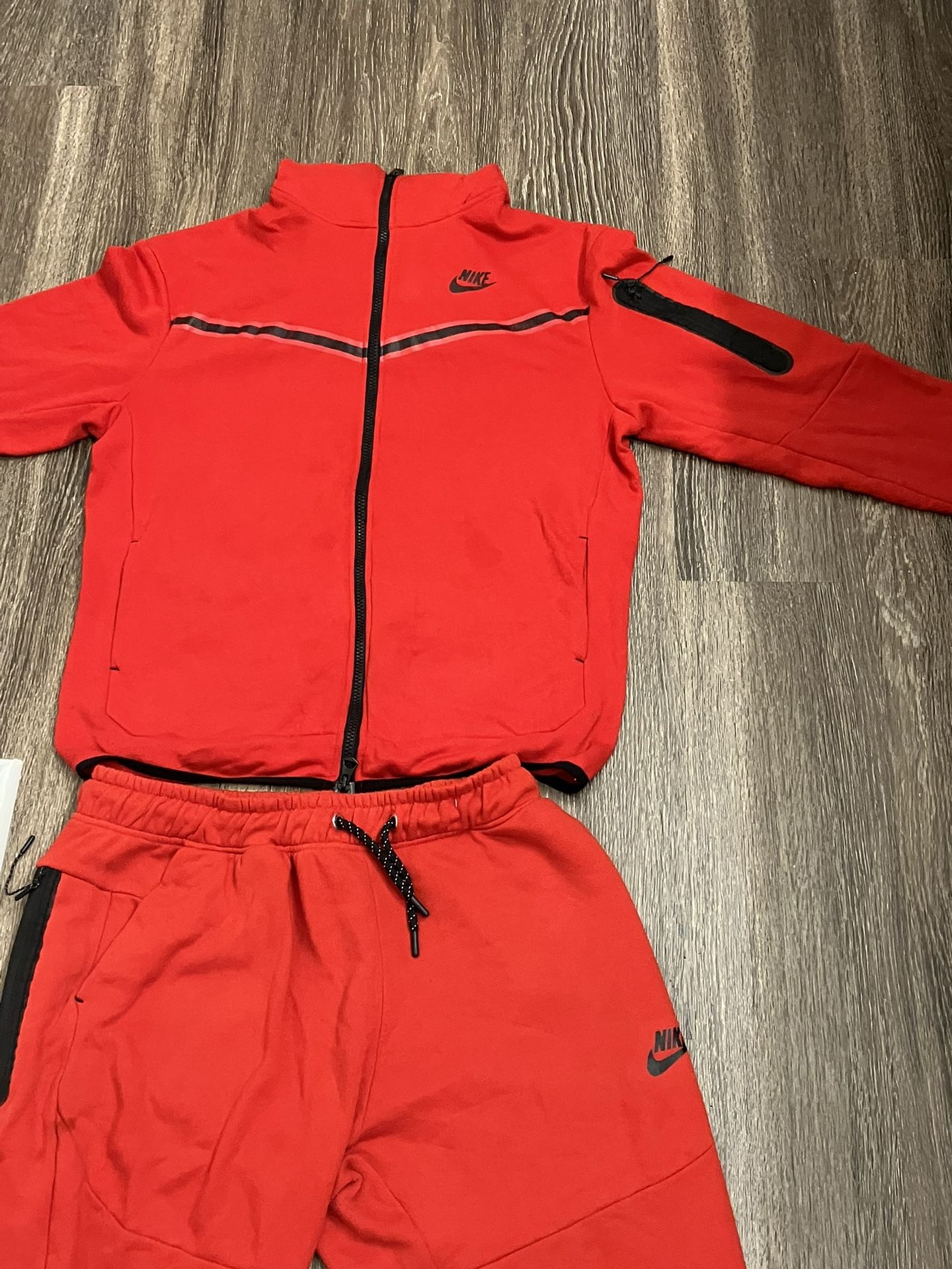 Red Nike Tech Fleece