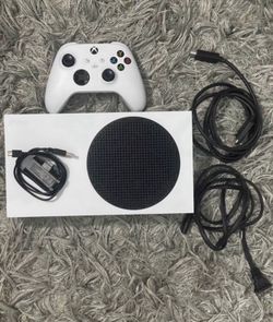 Xbox series s w controller and headset