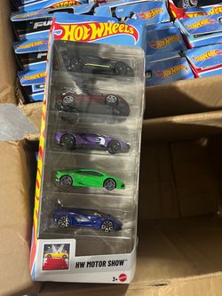 Hot wheels (damaged box)
