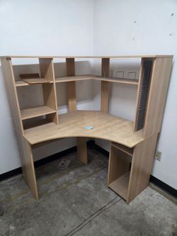 Corner Desk Table FREE
