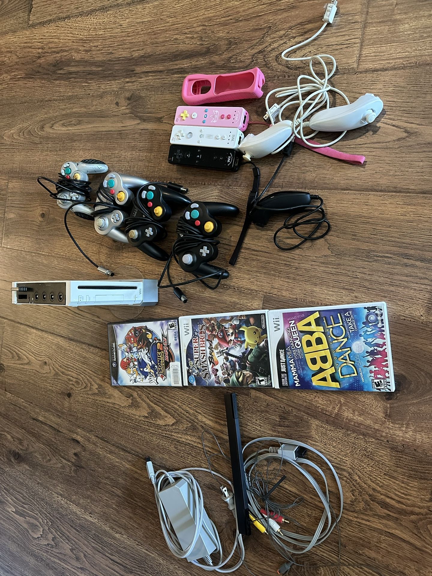 Nintendo Wii With Game Cube Controllers
