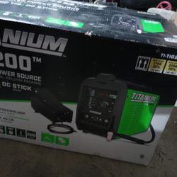 TITANIUM TIG 200 Professional AC/DC TIG Welder with 120/240V - Brand New