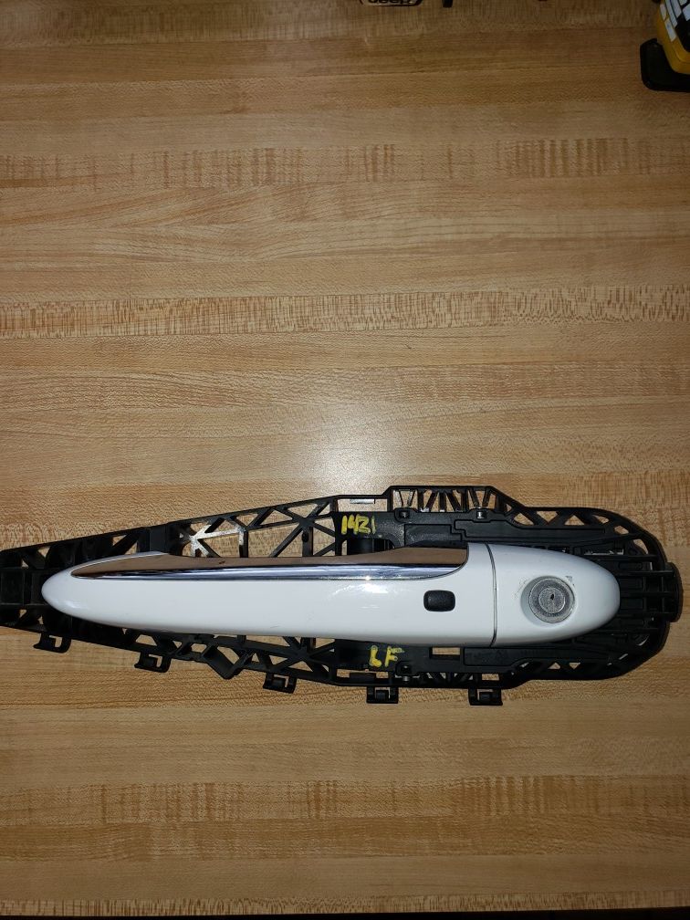 2015 chrysler 200 door handle driver left