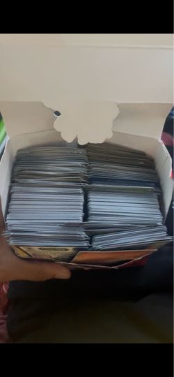 ~475 random pokemon cards