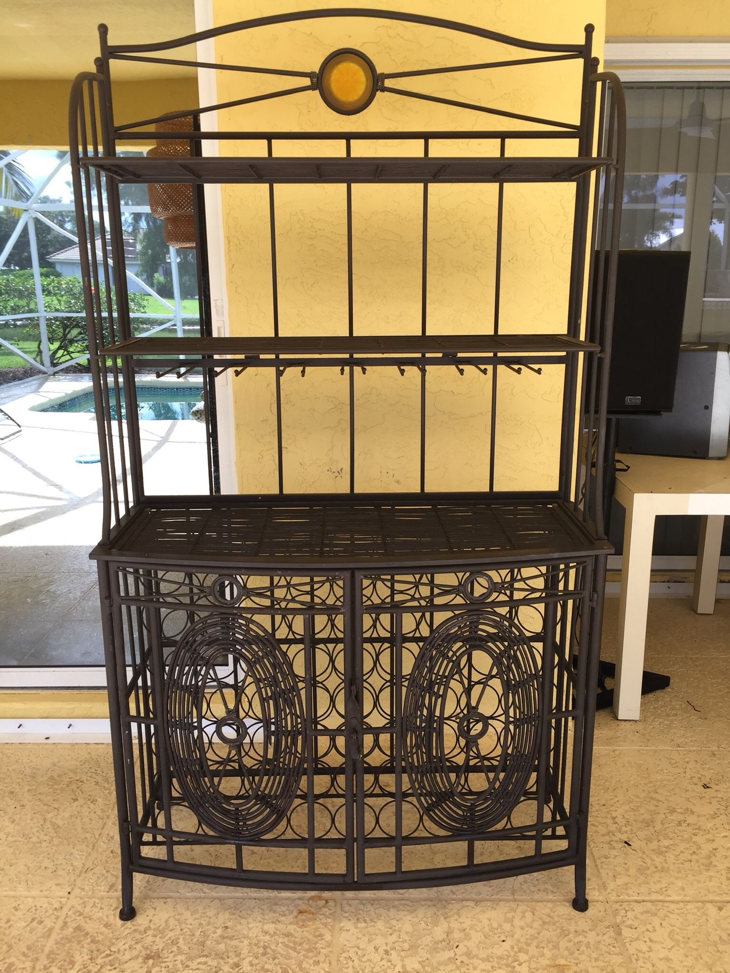 Bakers/wine rack