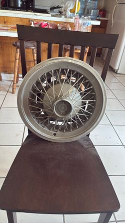 15” wire Wheel Hubcaps