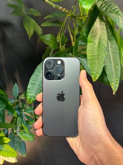 iPhone 14 Pro - Unlocked - 128GB