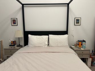 Four-Poster Queen Bedroom Set