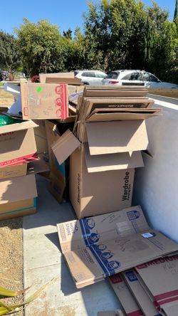 Free moving boxes - West LA (90025)
