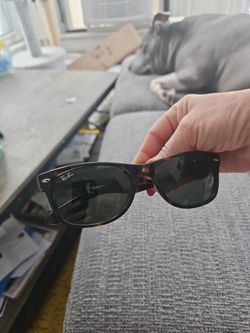 Men's Or Women's Rayban Sunglasses